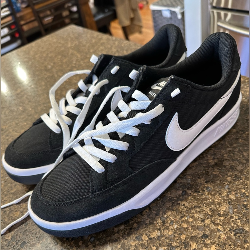 *BRAND NEW* Nike SB Adversary Premium | Men's 10.5 | CW7456-001